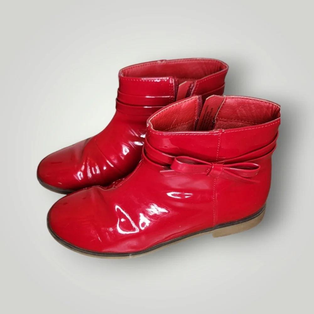 Gymboree Red Kids Boots with Bow size 2 Red Boots Side Zips Faux Patent